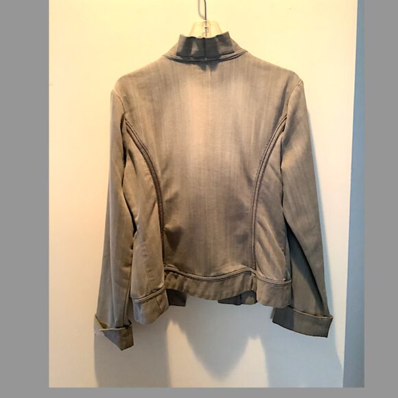 Chicos  Platinum- Classic Cotton Blend Denim Jacket Size 1 - Picture 3 of 12